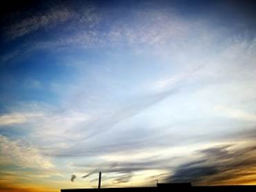 Ein Bild, das Himmel, drauen, Sonnenuntergang, Wolken enthlt.

Automatisch generierte Beschreibung